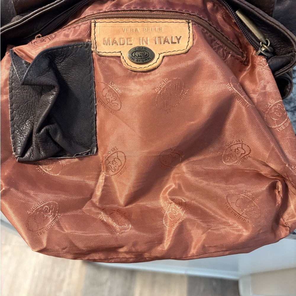 Avorio The Original Italy brown leather purse.

- 




- - Picture 14 of 16